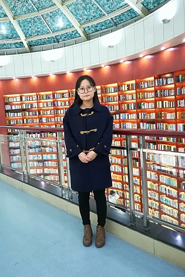 旅游与经济管理学院 唐瑜照片.jpg 旅游与经济管理学院 唐瑜照片.jpg