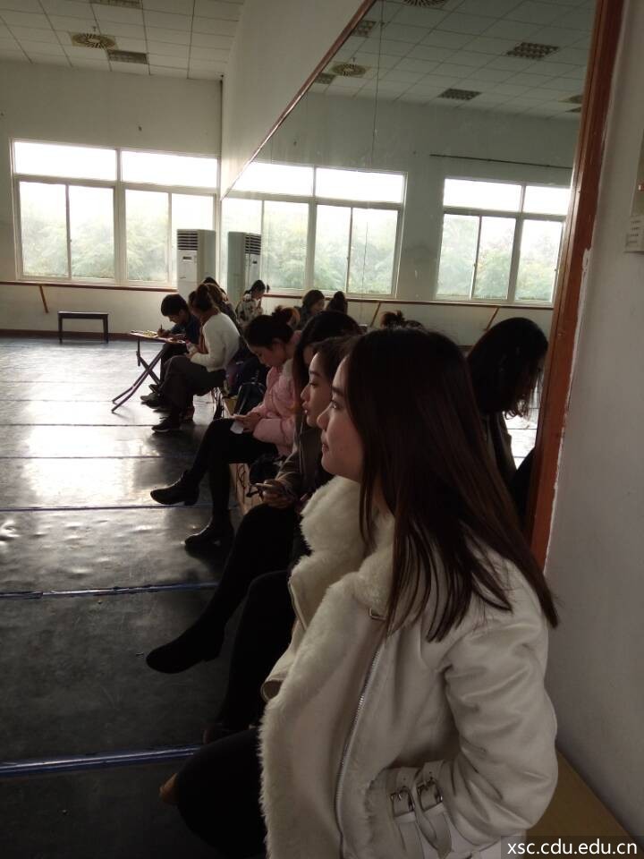 QQ图片20161211225220.jpg