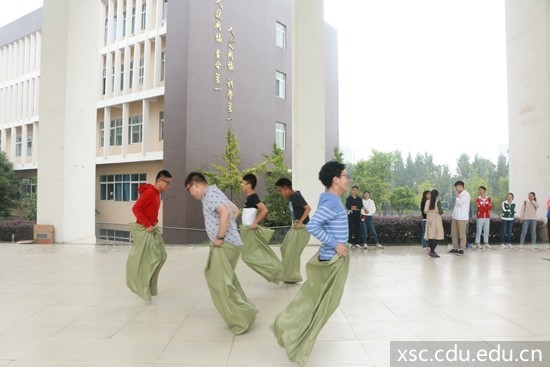 新闻09.jpg