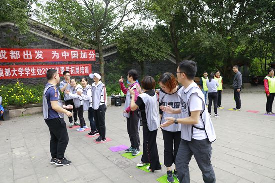_交通堵塞.jpg _交通堵塞.jpg